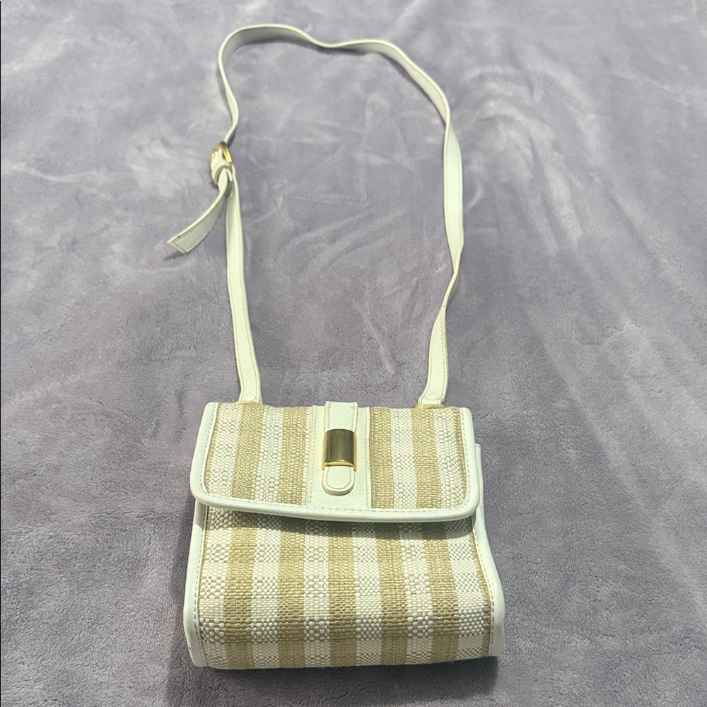 Straw white/biege patterned crossbody bag
